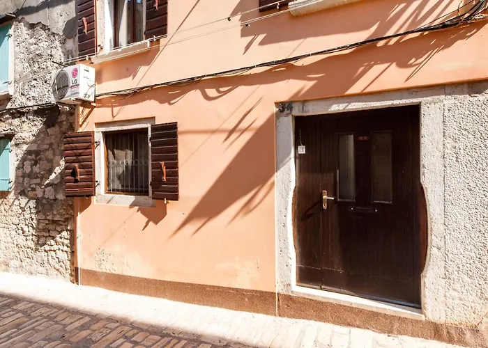 House Elisabeth - A Charming Old Town Property