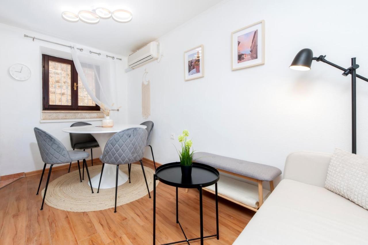 House Elisabeth - A Charming Old Town Apartment